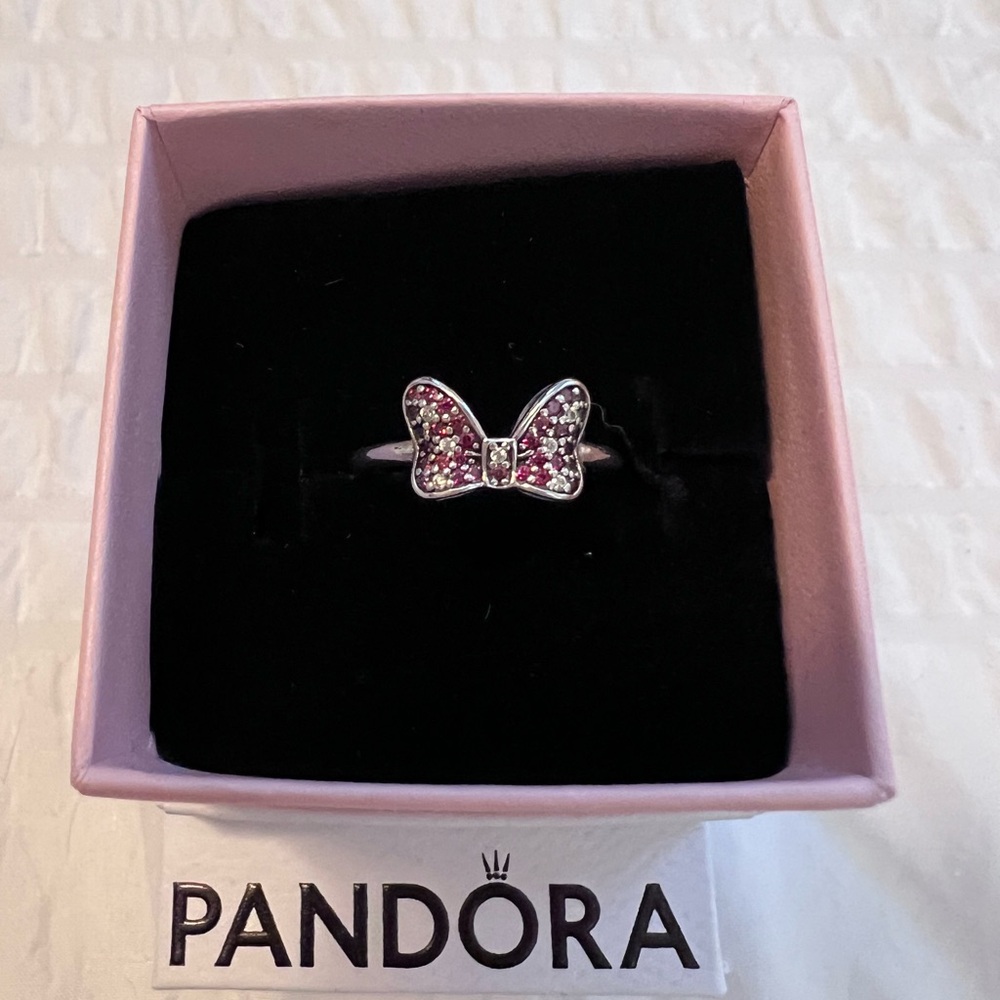 Authentic Pandora Disney Minnie Sparkling Bow Ring